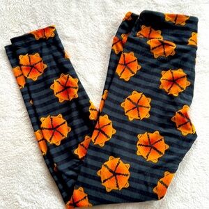 HALLOWEEN NIGHTMARE GHOST LEGGINGS OS NWT